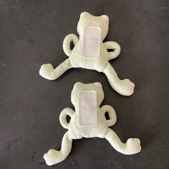 Noukie’s Growth Chart 2 Frogs - One trimmed blue & the other trimmed pink - Picture 14 of 14